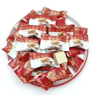 好邻居榛子夹心威化饼干单独小包装整箱批发散装年货解馋零食喜糖