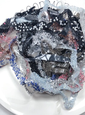 货架H46约1-1.2CM钻贴带胶部分粘起来了盘中半斤 diy满30包邮