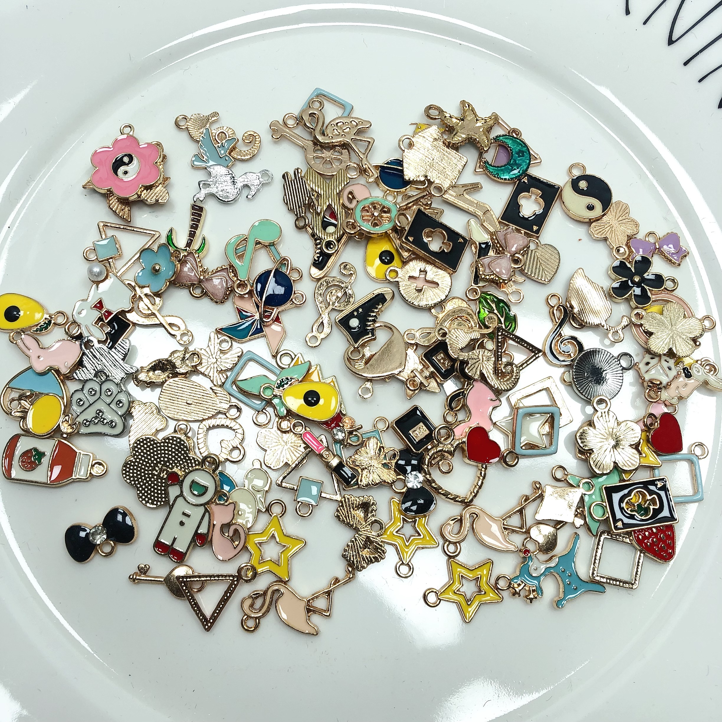 R40滴油合金小吊坠盘中100克100-130个 diy手工材料配件满30包邮