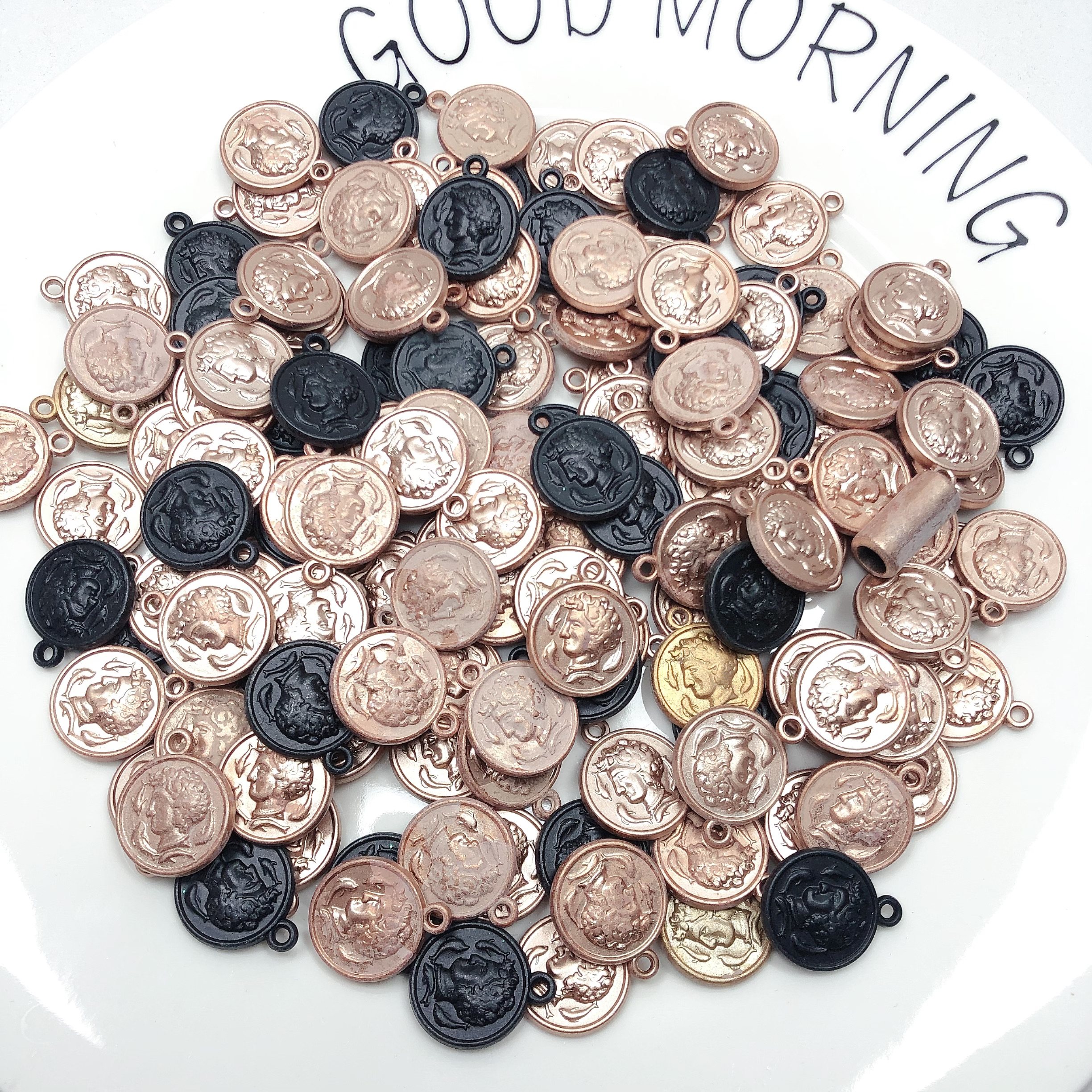 K39约2CM仿金属挂件混发150克约156个diy手工材料配件满30包邮