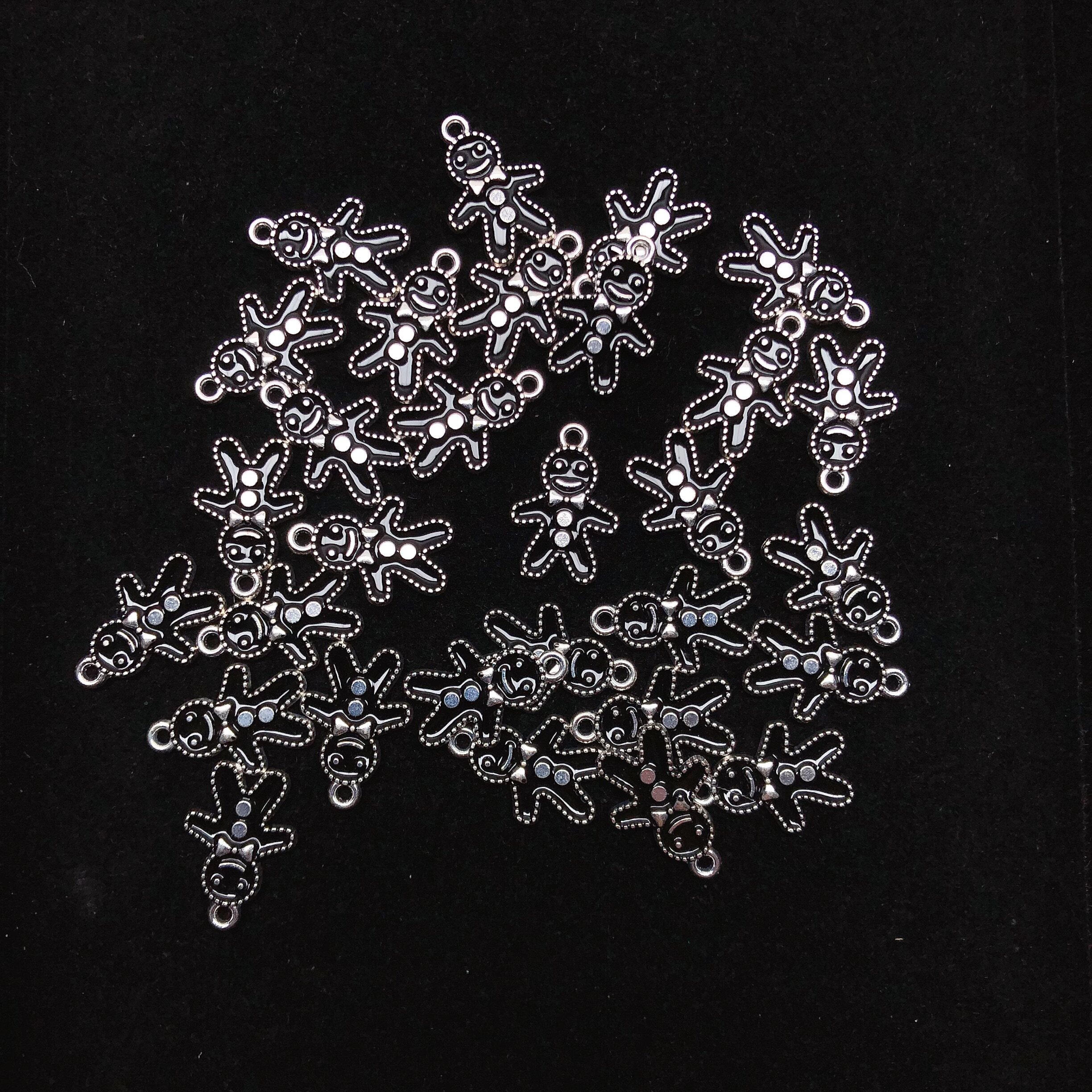 D54约1.7CM滴油合金饼干挂件约30个diy手工材料配件满30包邮