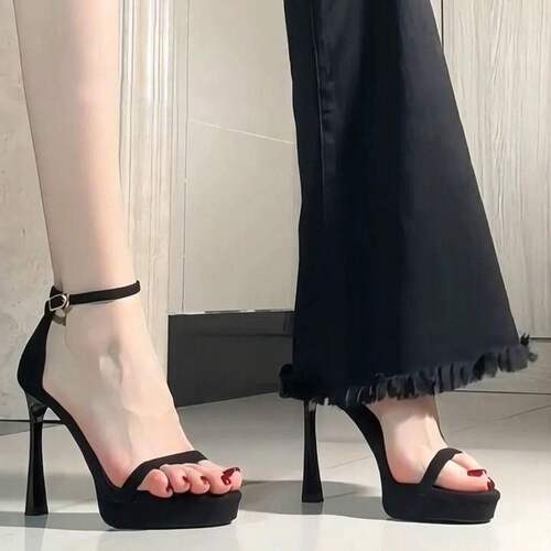 黑色防水台高跟鞋女2026新款夏绝美一字带不累脚细跟露趾外穿凉鞋