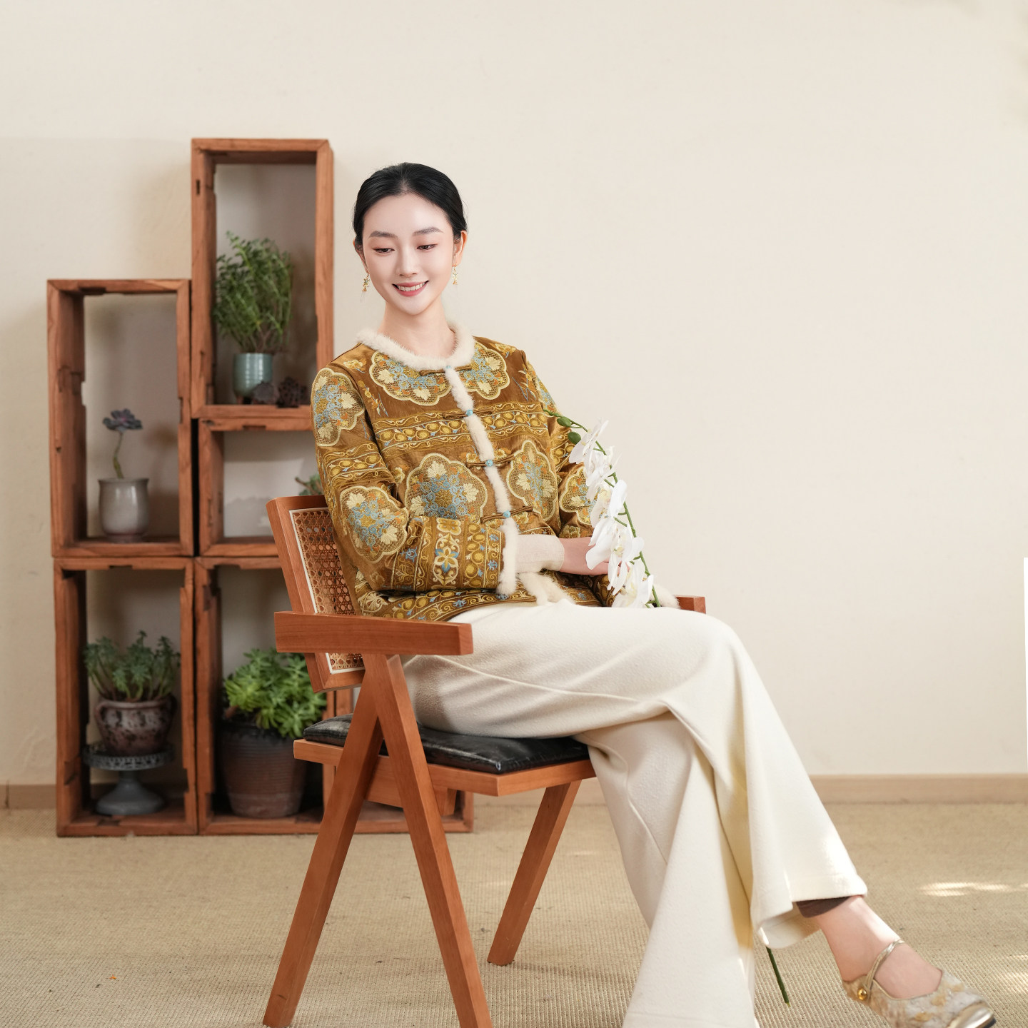 布符新中式「姜黄醋酸团花锦绣棉貂毛外套」2026年新品春季国风女