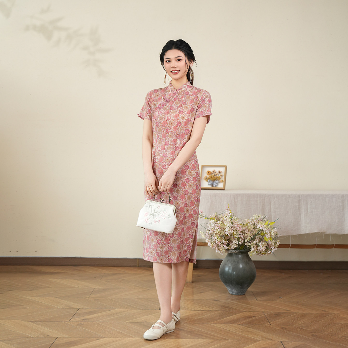 布符新中式「粉韵花簇长款出芽旗袍」2026年夏季新品改良复古印花