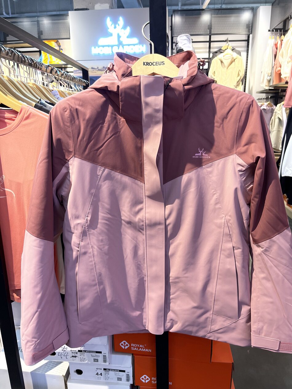 牧高笛女可拆卸冲锋衣户外zw22318002套绒进藏防寒保暖可单穿登山