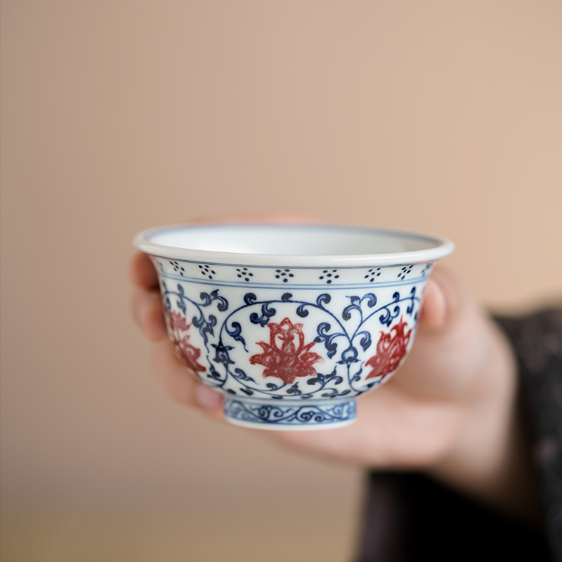 小谦山房永宣青花釉里红压手杯