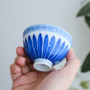 小谦山房仿明永乐菊瓣纹缠枝花卉鸡心杯手工青花杯景德镇陶瓷茶杯