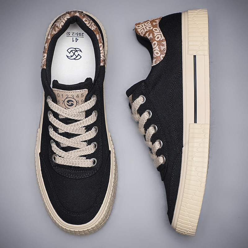 闪步新款春夏男士帆布鞋复古休闲百搭软底简约风开车运动鞋板鞋