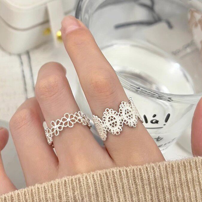 s925纯银镂空花朵戒指复古风蕾丝花边指环温柔精致轻奢百搭女手饰