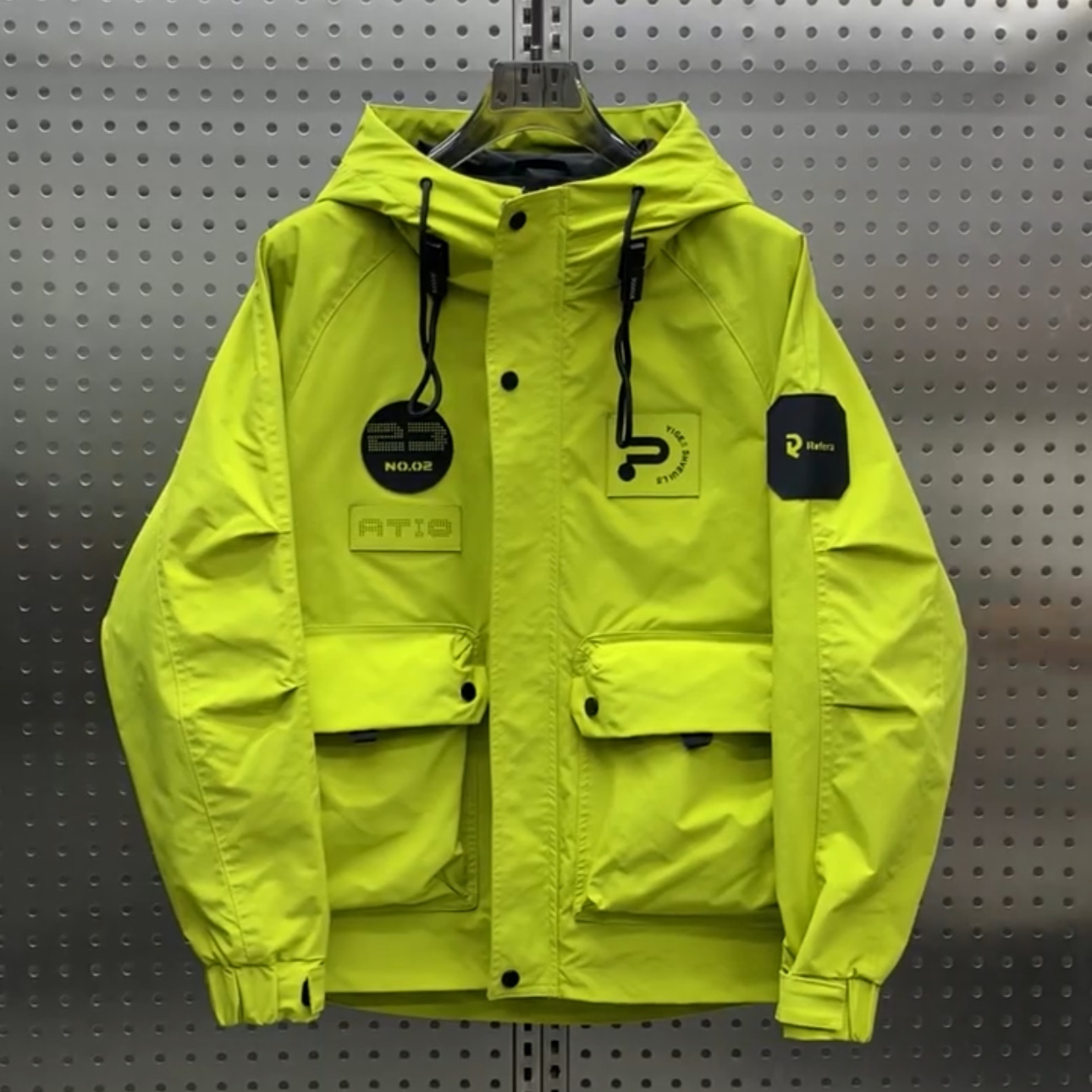 2024春季新款工装多兜连帽冲锋衣男韩版百搭宽松潮牌外套时尚夹克