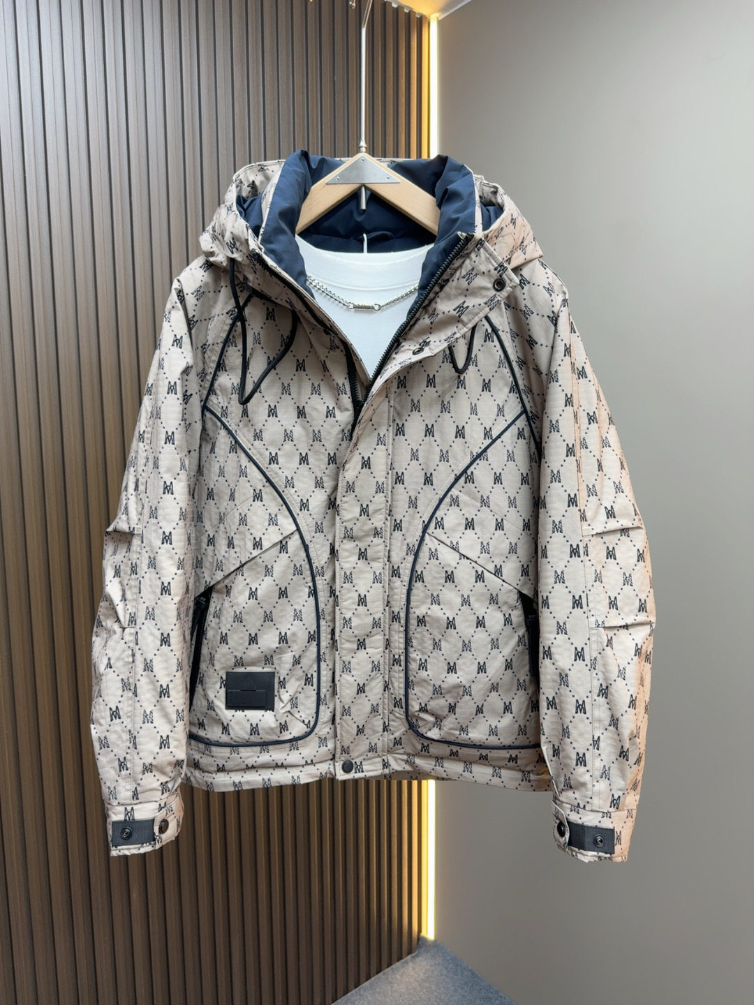 冬季新款连帽羽绒服男美式潮牌休闲痞帅高级感保暖防风白鸭绒外套