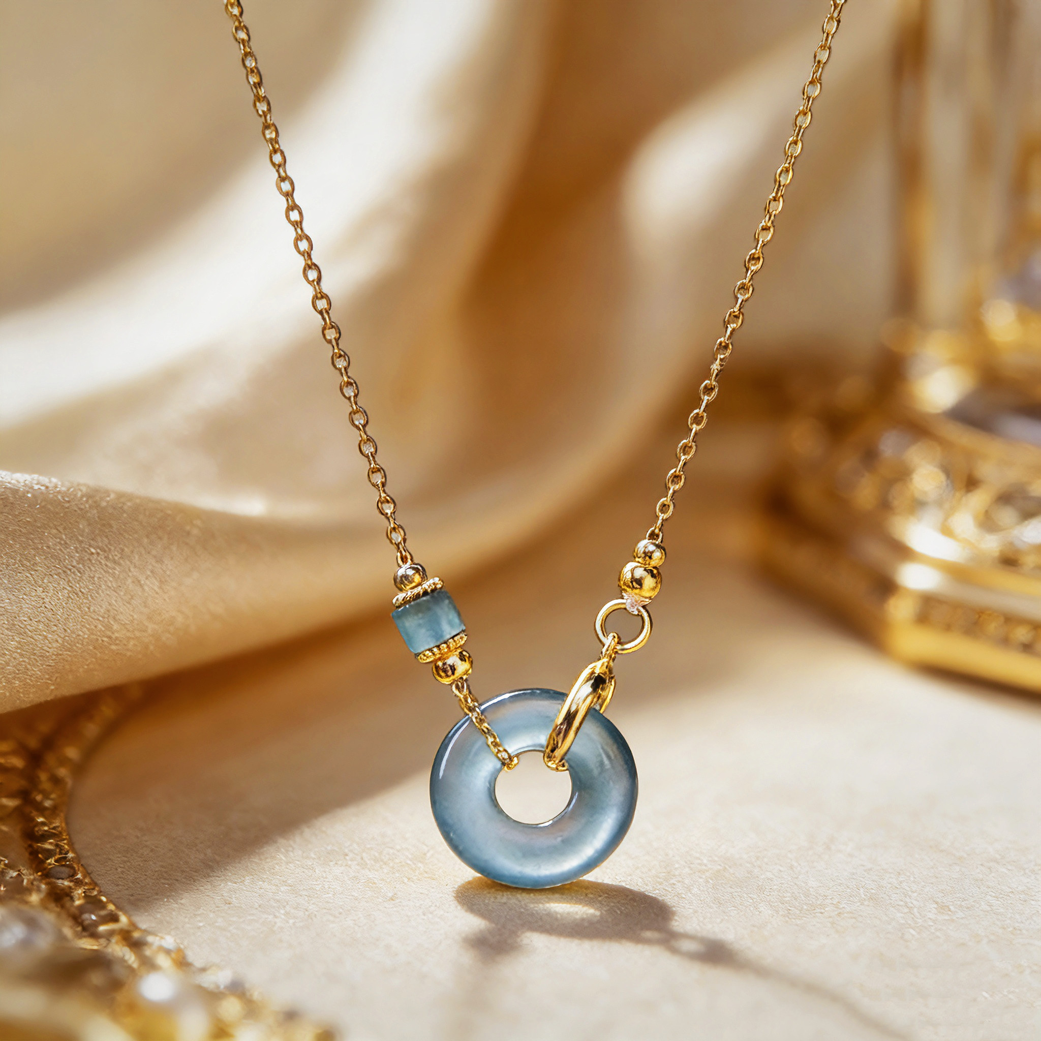 新款天然A货翡翠平安扣甜甜圈吊坠简约百搭时尚大气女 KBR0902001