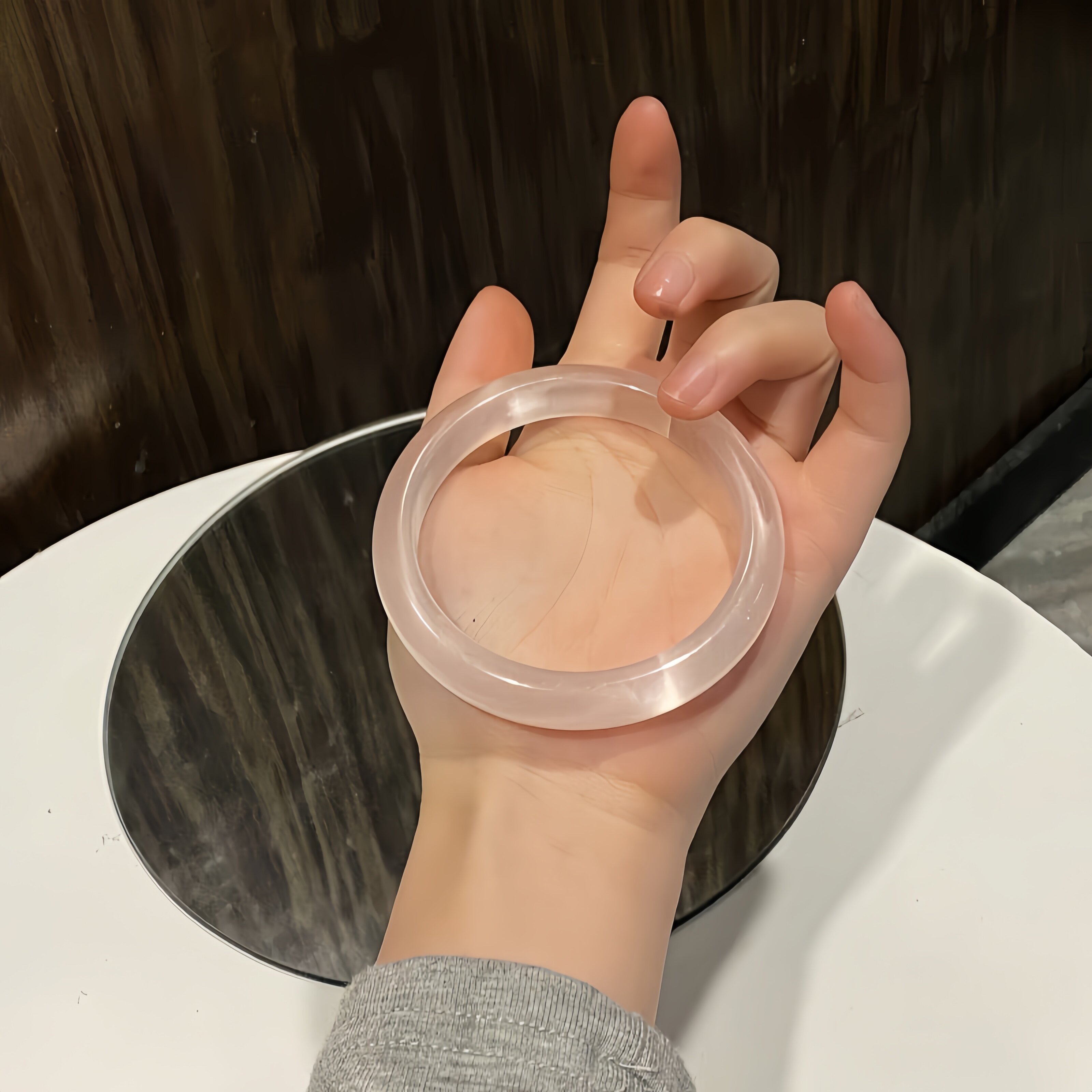 西柚粉玉石手镯猫眼高冰种镯子