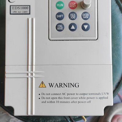 议价易能变频器EDS1000-2S002222KW功率22可维修