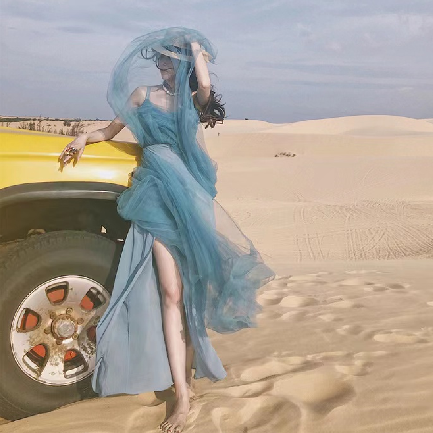 纯欲风辣妹氛围感性感开叉网纱飘逸大摆吊带长裙超仙度假沙滩裙子