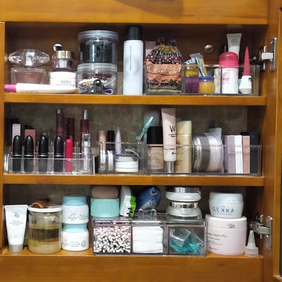 镜柜收纳盒化妆品卫生间置物架窄柜盒子置物盒面膜香水桌面整理盒