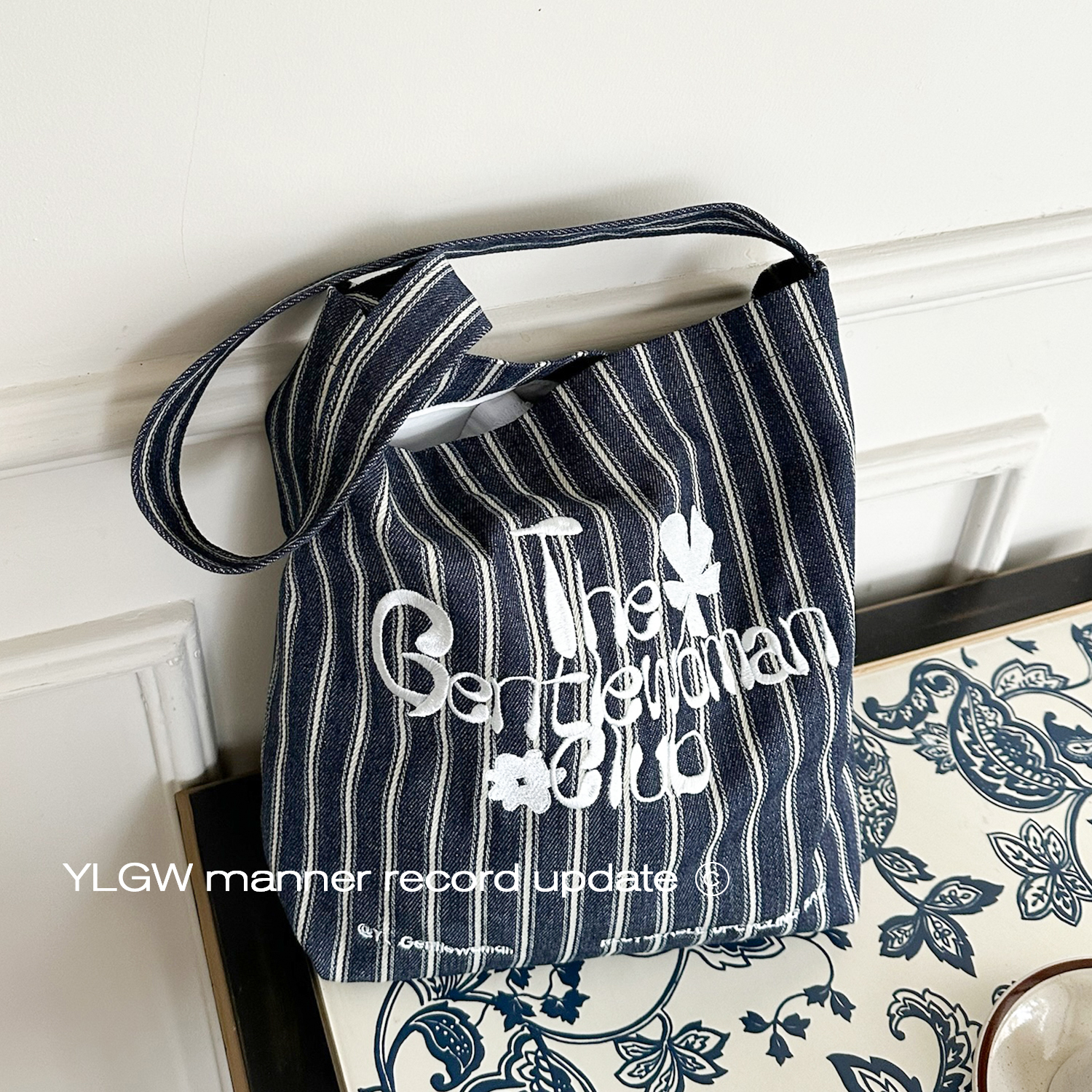 中休闲刺绣牛仔帆布包