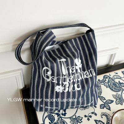 中休闲刺绣牛仔帆布包