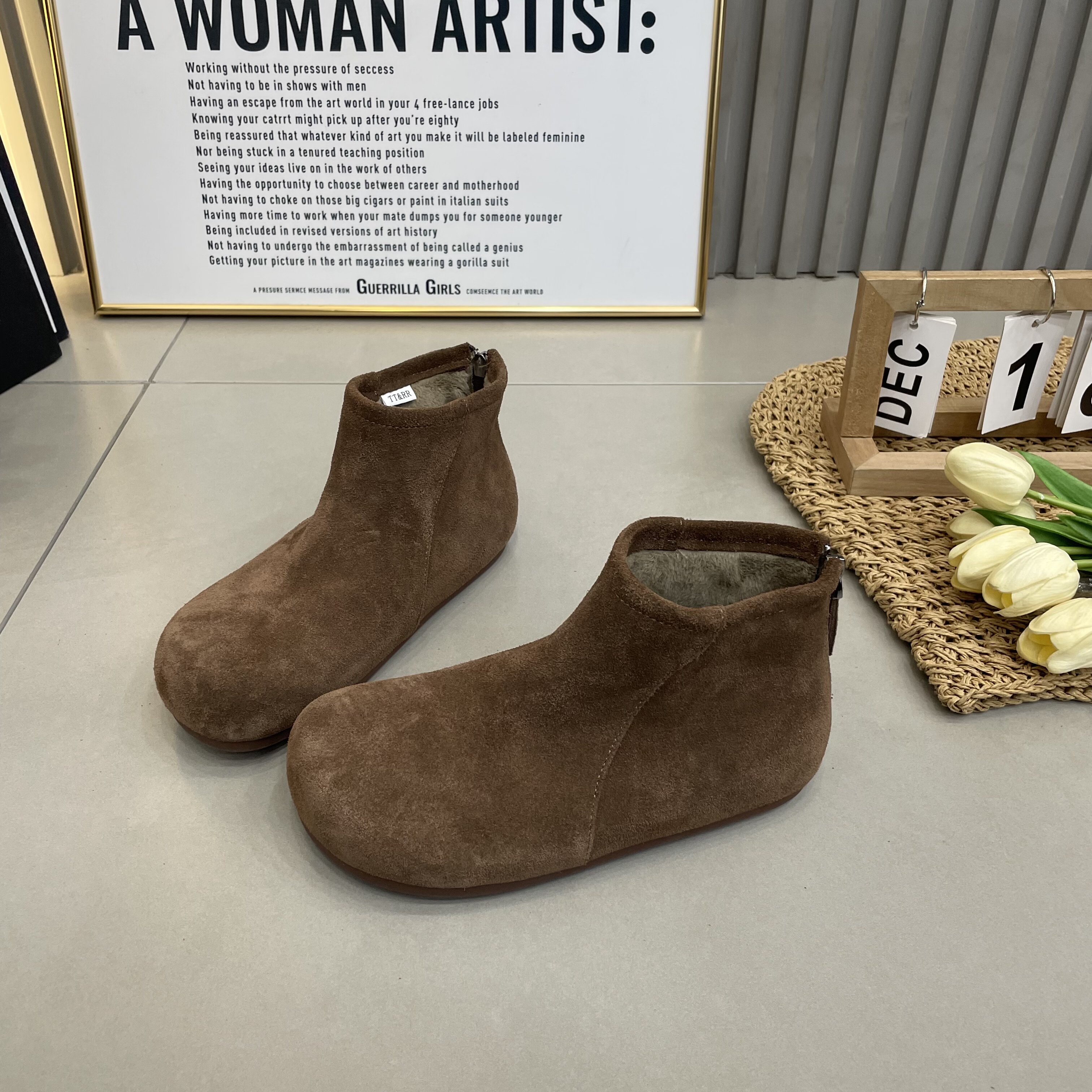 TTRR2025秋冬新款真皮厚底马丁靴