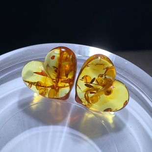 天然花珀屁桃随形吊坠雕刻琥珀原石原矿金珀手串手链黄色玉石送礼