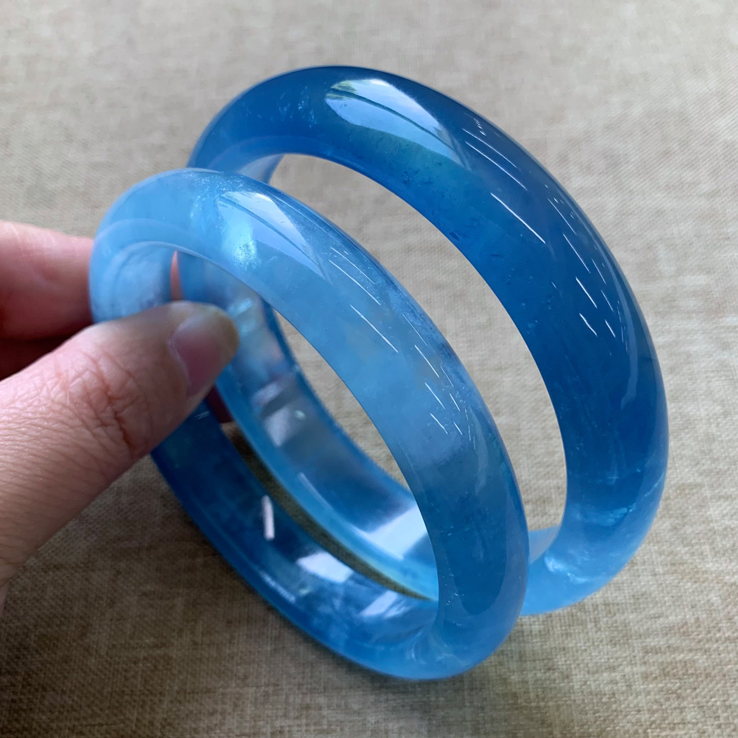 天然冰透润蓝色海蓝宝手镯莹润绿柱石水晶饰品手链情侣男女生手串