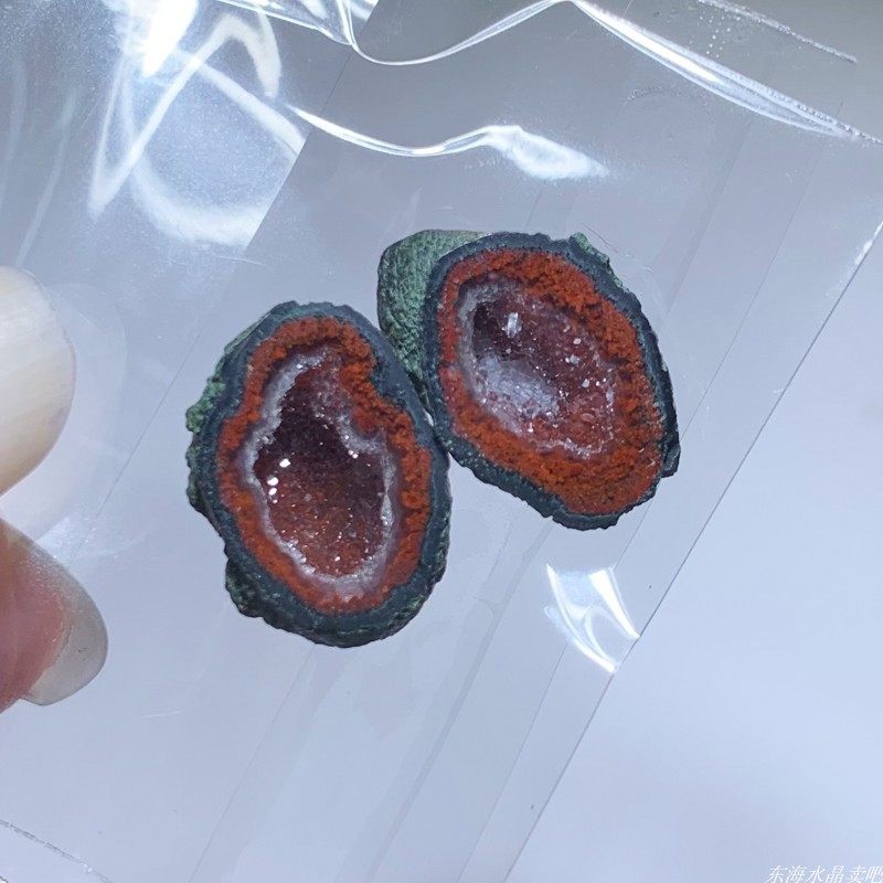 天然小号一对玛瑙水晶聚宝盆礼物