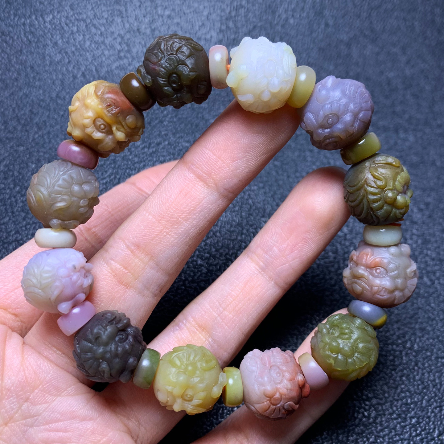 天然盐源玛瑙醒狮手链老矿满肉精雕手串时尚饰品送礼物男女情侣款