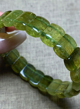 天然沙弗莱石榴石手排弗莱翠绿色