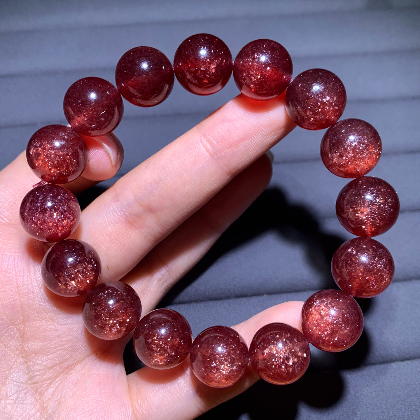 天然老矿星光草莓晶单圈手链水晶