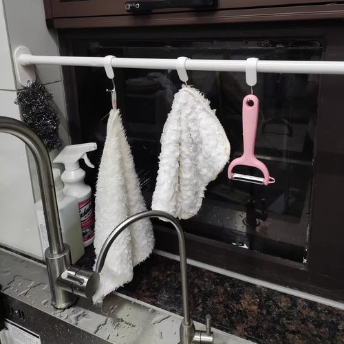 简约免打孔厨房伸缩置物架