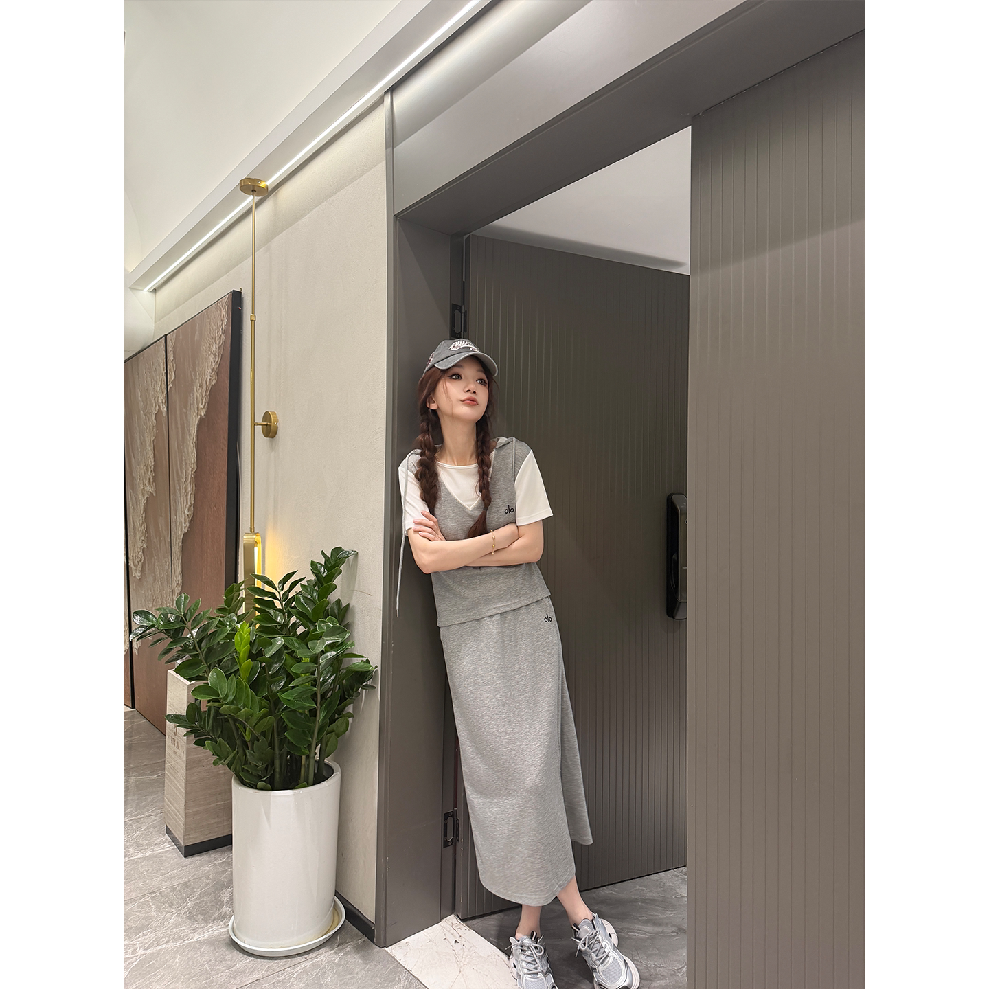 【恩佳专享】夏季时尚套装女刺绣半身裙休闲套装两件套假两件578