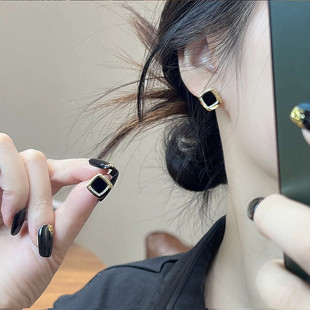轻奢高级感黑金撞色几何方形耳钉女法式 简约气质百搭耳环 复古时尚