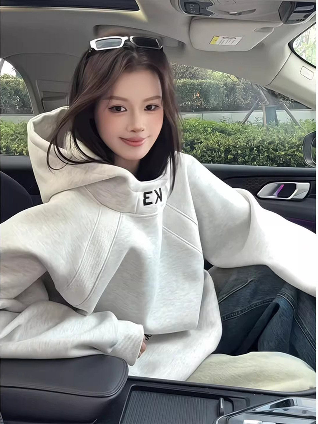 American-style gray high-neck hooded sweatshirt jacket for women, autumn and winter, fleece-lined, loose and lazy style, pullover, extremely good-looking top