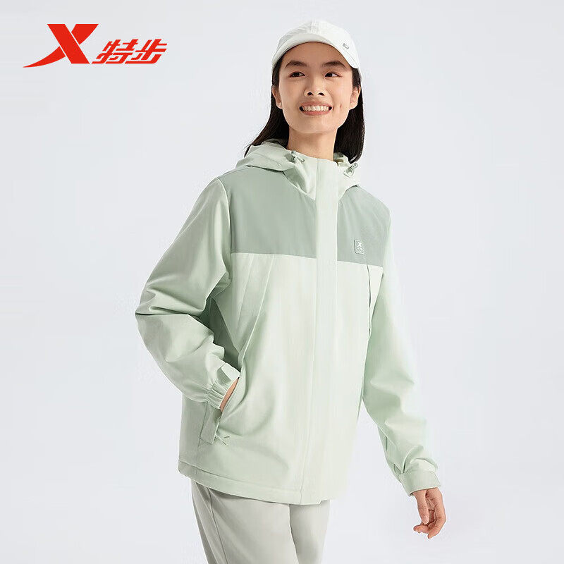 特步三防加绒保暖风衣女2025春季新款登山服运动上衣975128160068