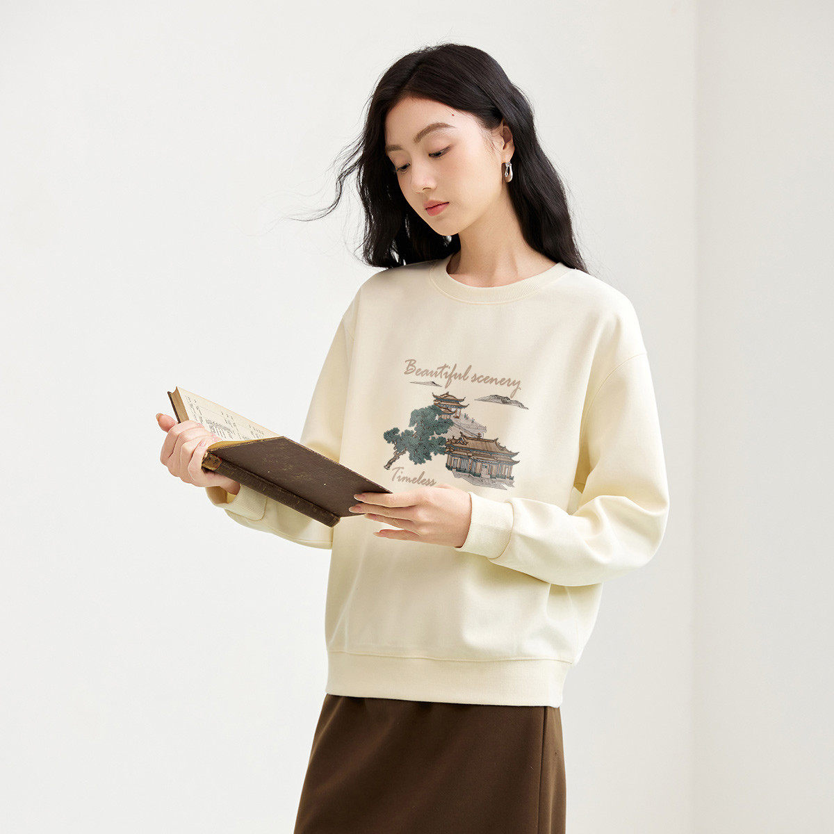 茵曼2026春季新款长袖卫衣外套女圆领宽松显瘦百搭休闲打底衫上衣,女装/女士精品,卫衣/绒衫,淘宝优惠券,粉丝福利购,淘宝优惠卷