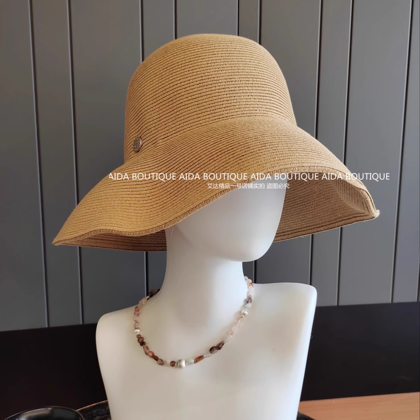 赫本氛围感！卡其大檐草编帽