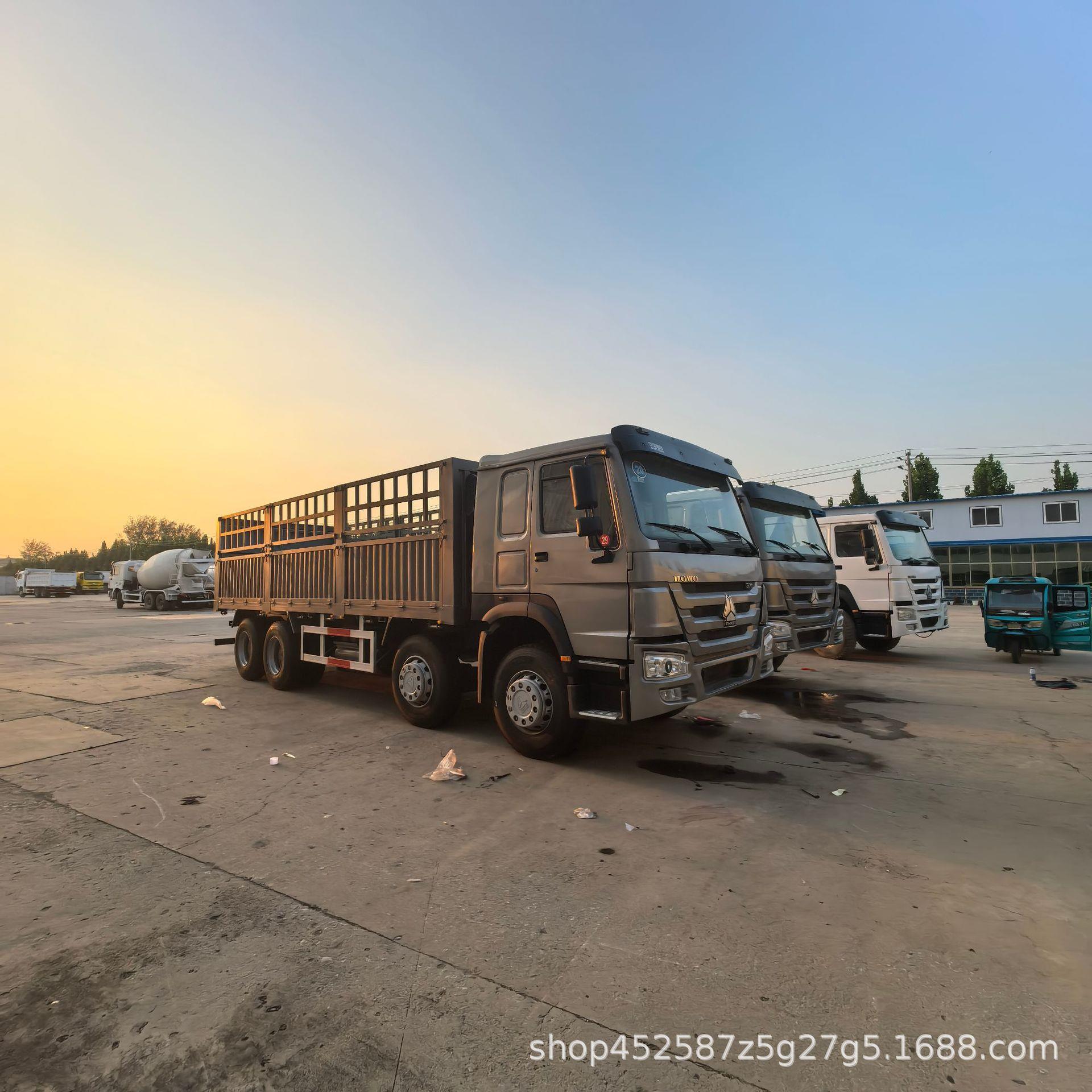 后八轮栏板加栅栏运输车 精品车况豪沃自卸运输车 后八自卸运输车