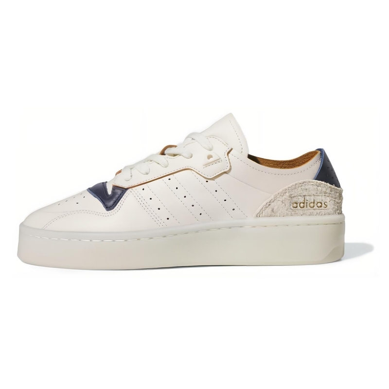 Adidas/阿迪达斯三叶草男女同款透气耐磨运动板鞋ID8395