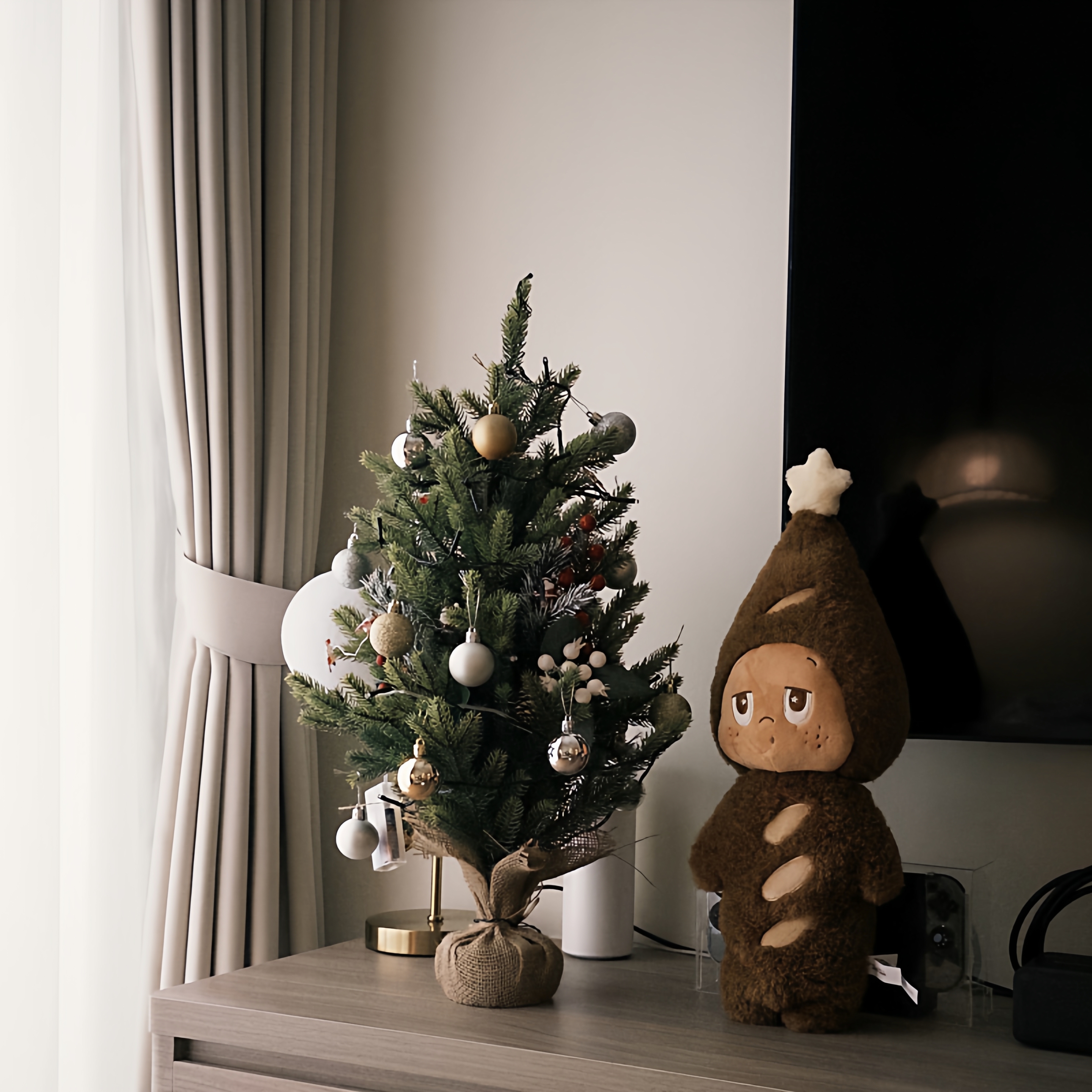 POPMART泡泡玛特星星人美味时刻系列法棍毛绒抱枕周边居家礼物