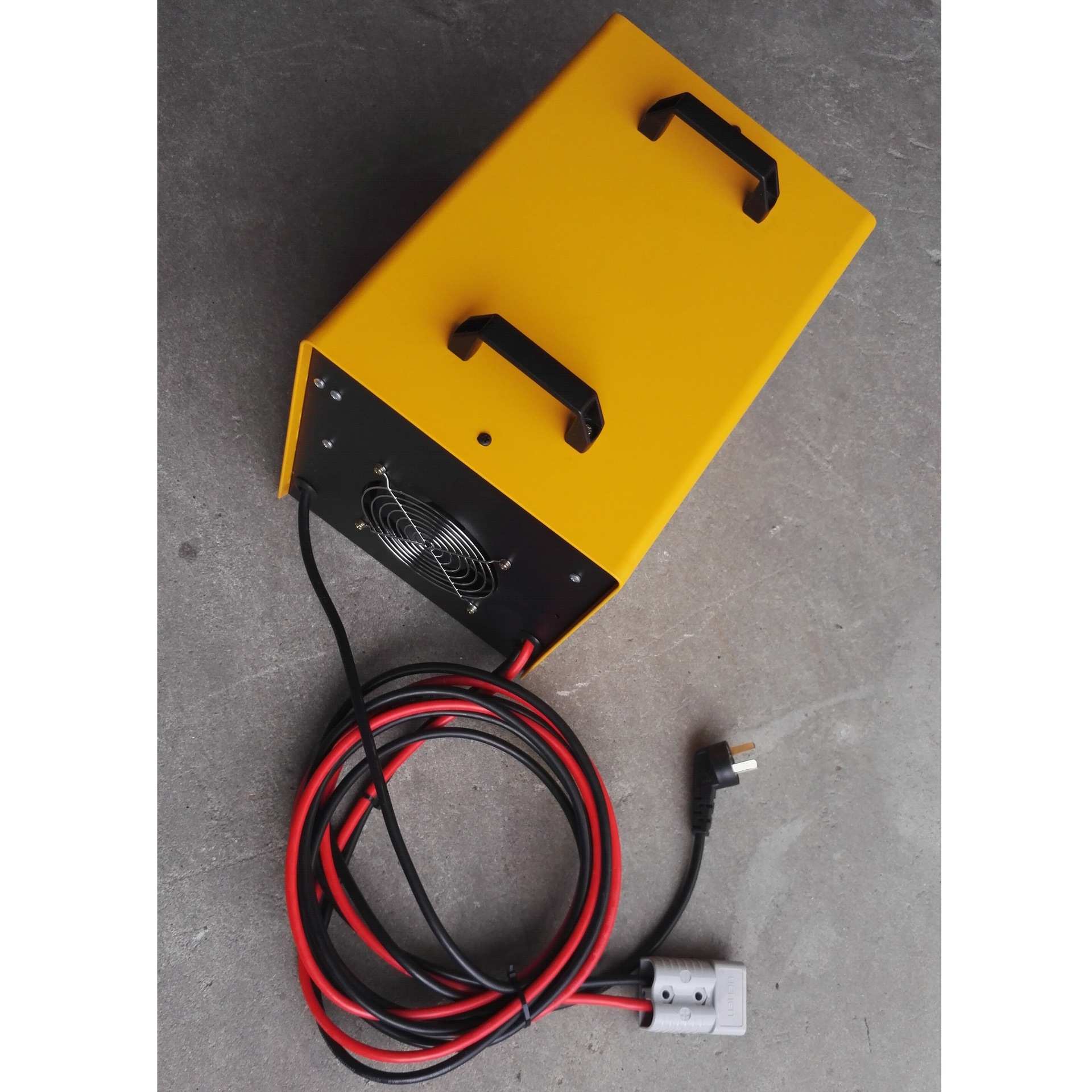 CZB5C-E40A/36V施能充电器观光车搬运车叉车船舶充电机智能充电器