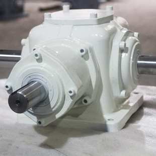 T系列螺旋伞齿轮换向器 十字直角90°转向器齿轮转向箱减速机