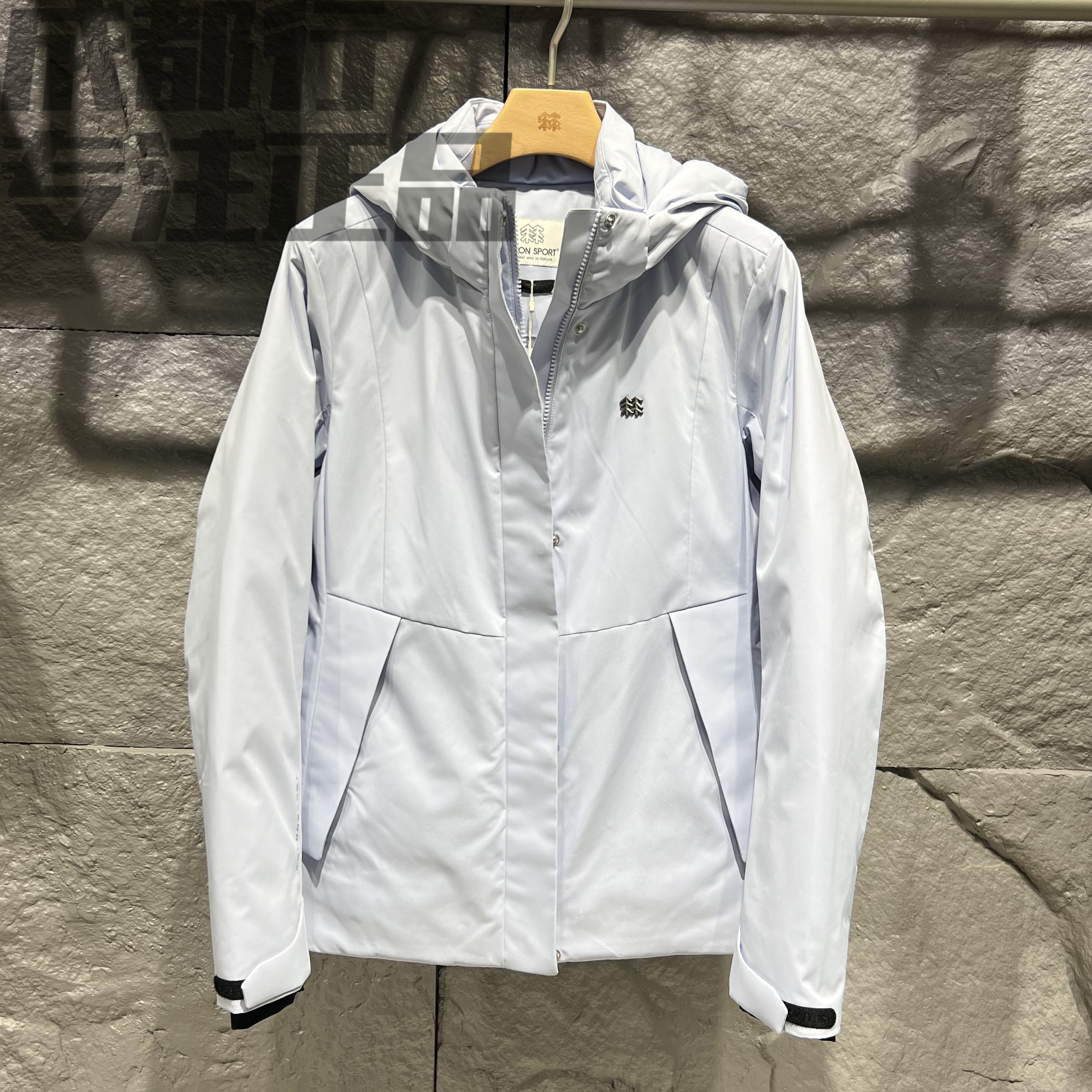 可隆KOLON SPORT女款防水防风透湿轻量户外鹅绒羽绒服LKDJ5WNT20
