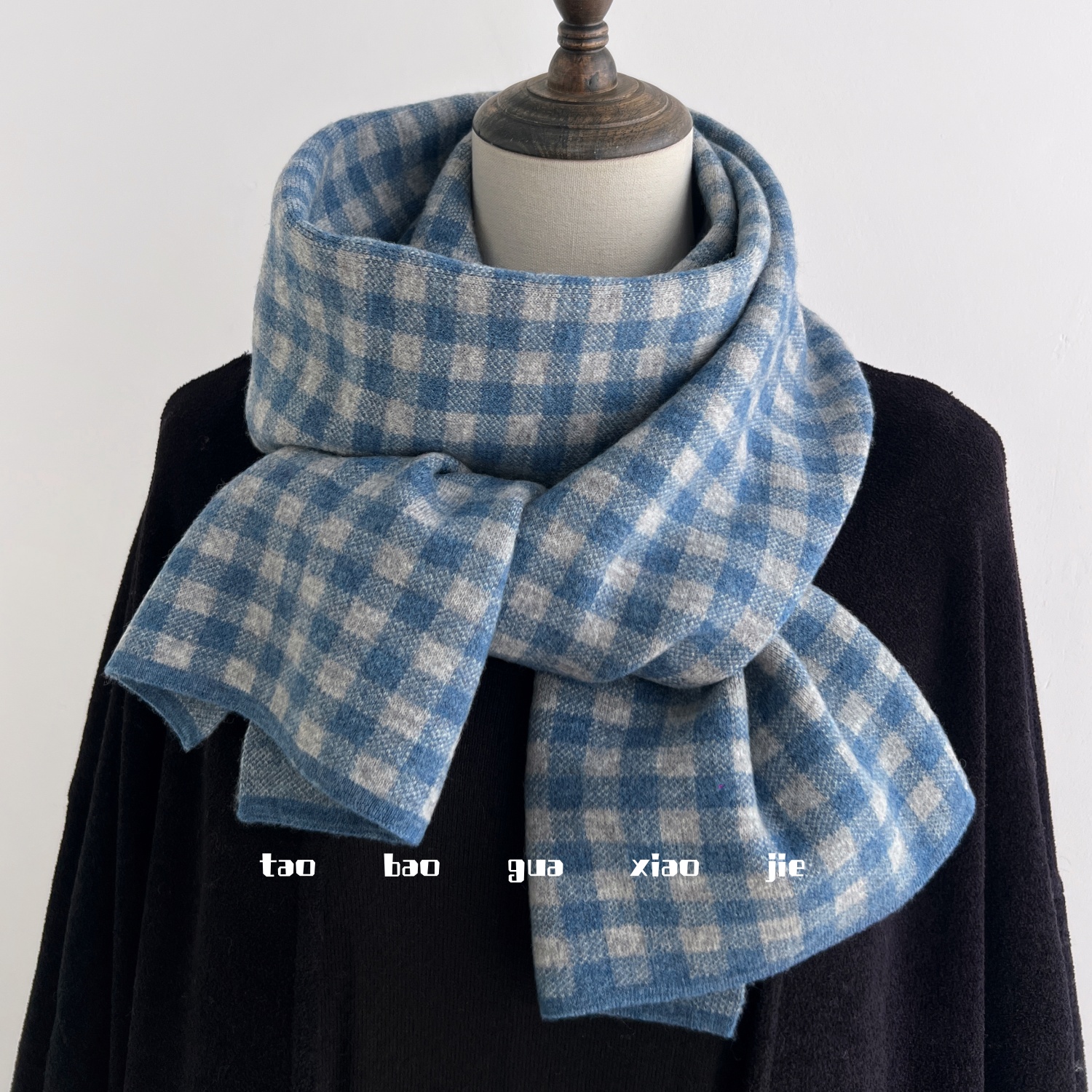 100%羊毛蓝色格子保暖围脖