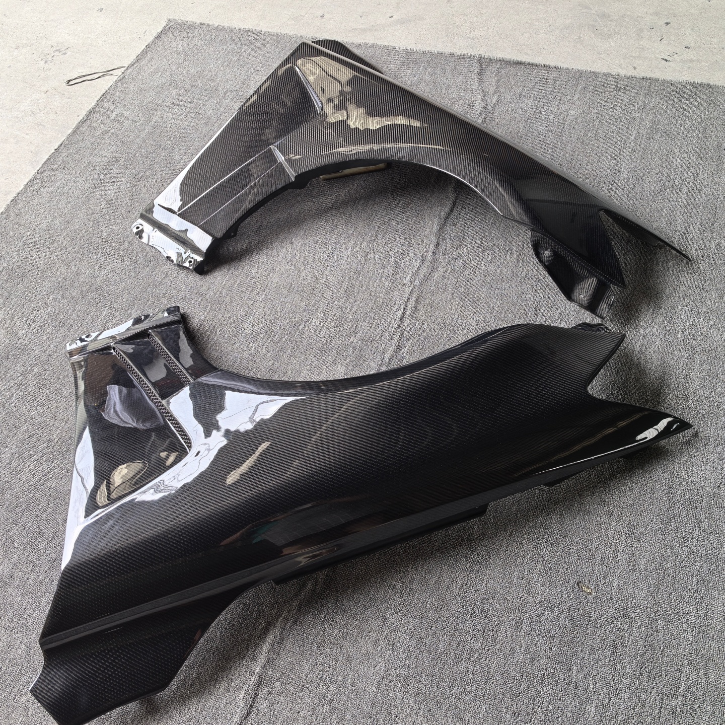 雷克萨斯is250改装开孔机盖头盖