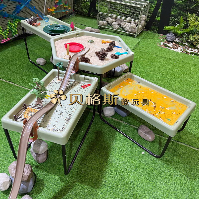 儿童沙水游戏桌防腐木沙水瀑布