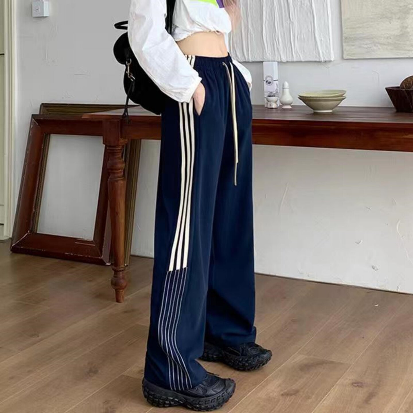 三条杠运动裤女春秋薄款阔腿裤