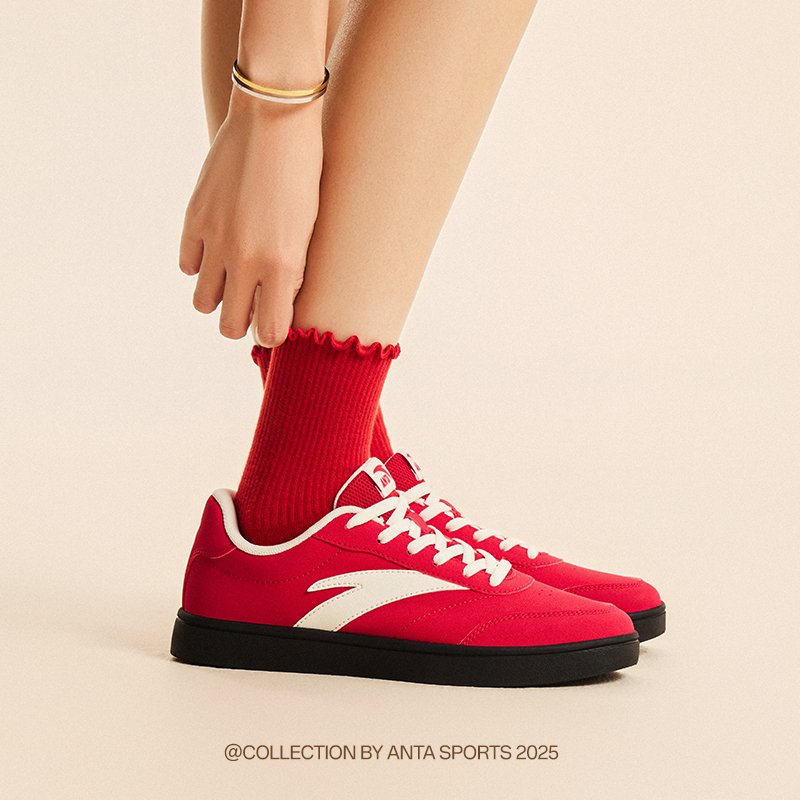 安踏活力女子经典薄底低帮板鞋