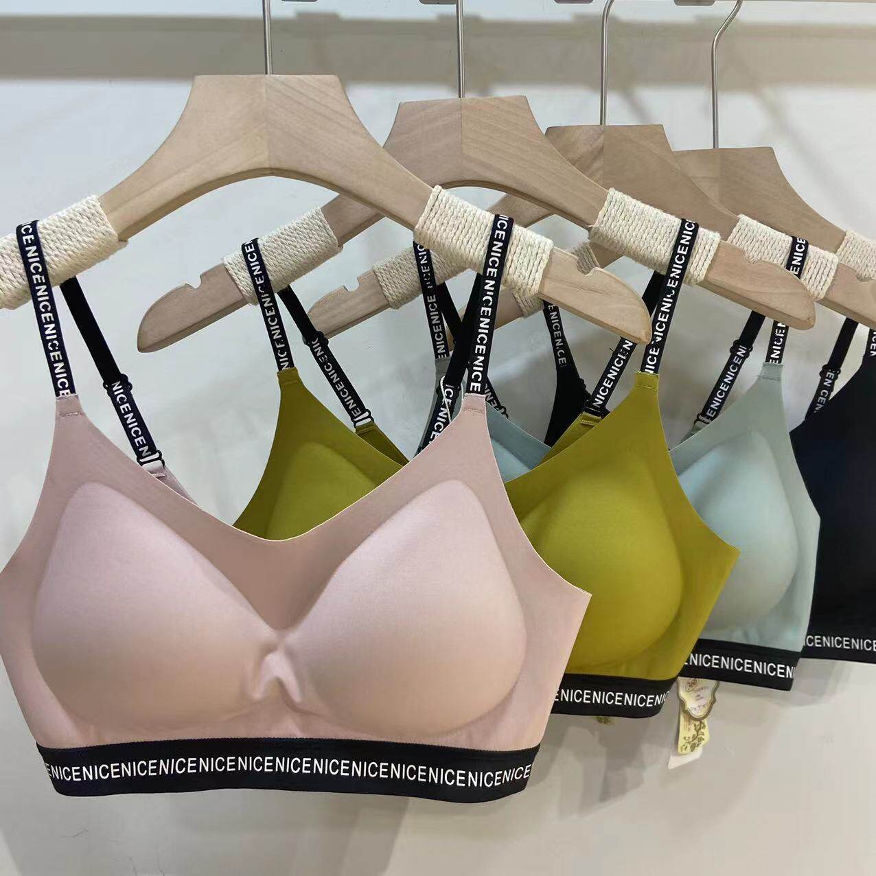 古妃26808字母肩带美背运动内衣女无钢圈聚拢中厚杯无痕睡眠文胸