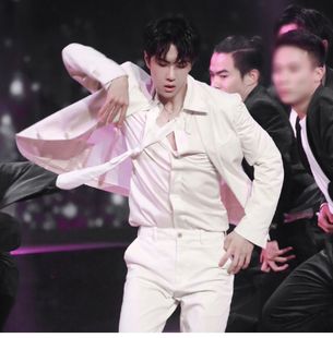 明星同款西服套装偶像男团少儿走秀西服街舞演出服舞蹈popping演