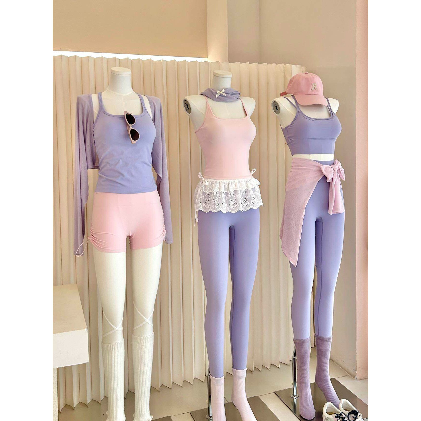 瑜伽服短裤套装女无袖透气罩衫修身显瘦专业运动健身跑步服三件套